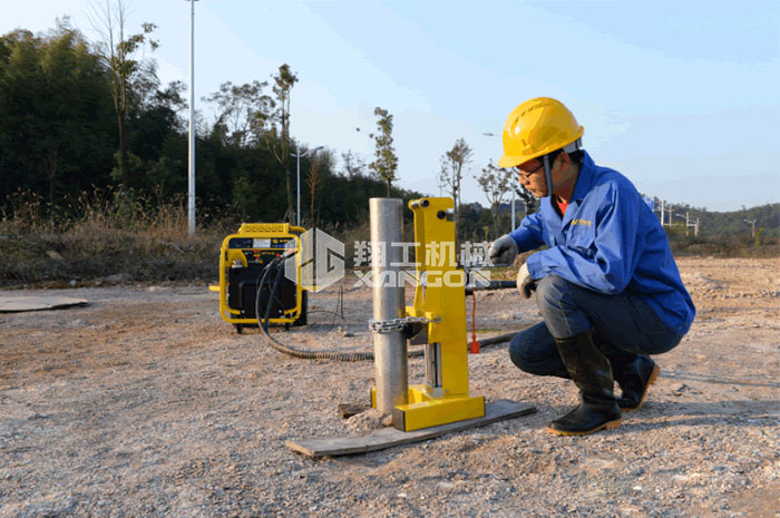液壓(ya)打樁機(jī) 液壓打(da)樁機