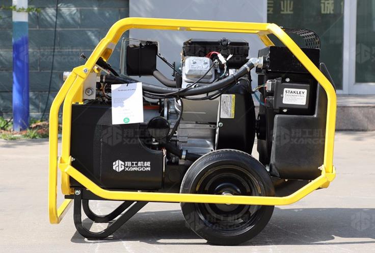 液(ye)壓動力站.jpg 液(yè)壓動力站.jpg